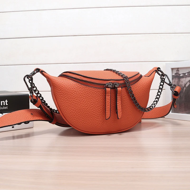 Bolsa Diagonal de Couro de Vaca, Bolsa de Ombro Fashion. Conforto e estilo em um acessório elegante para o dia a dia e ocasiões especiais. — foto 4