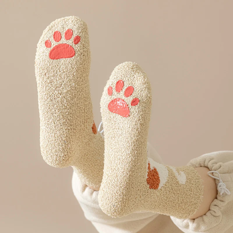 Dames koraal fleece sokken, modieus en warm. Zachte, comfortabele sokken voor koude dagen. Ideaal om je voeten warm te houden en lekker te ontspannen. — foto 15