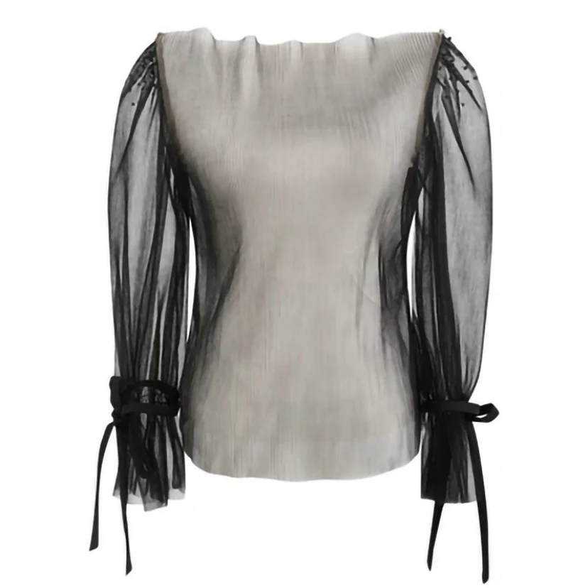 Title 8, French Retro Blouse Lace Black Shorts Two-piece...