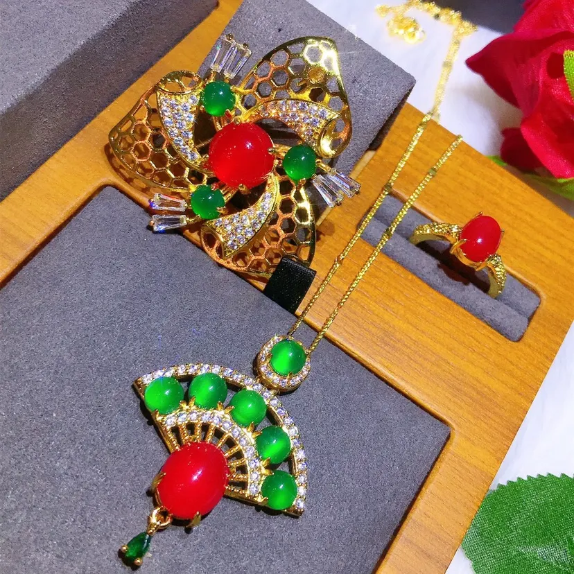 Anillo, colgante y broche de cornalina roja natural de China, color puro, buena incrustación, para un estilo elegante. — foto 3