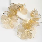 Brincos Vintage Longos de Flor Tridimensional em Liga Leve, Elegância e Temperamento para um Visual Luxuoso e Sofisticado. — foto 6