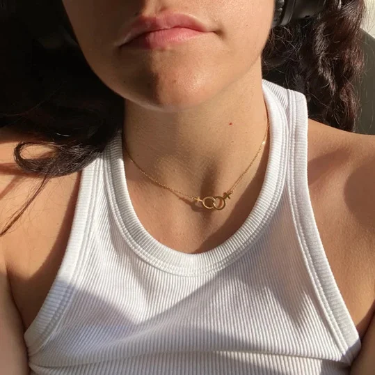 Colar feminino europeu e americano, combina com tudo e tem personalidade. Acessório perfeito para expressar seu estilo único e elegante. — foto 4