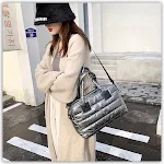 Bolsa mensageiro de ombro único Space Cotton Lazy, ideal para uso casual e confortável, mantendo as mãos livres para maior praticidade. — foto 3