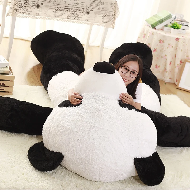 Boneca de panda gigante de pelúcia com gravata borboleta. Um brinquedo de pelúcia adorável e macio para crianças e colecionadores. — foto 4