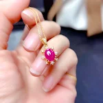 Anillo Colgante Set de Rubí Natural Birmano Cristal Elegancia Pura Joyería de Cristal para Regalo o Uso Diario Diseño Único. — foto 4