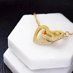 Colar feminino de coração com anel duplo. Demonstre seu amor com este colar elegante. Ideal para qualquer ocasião, um presente perfeito. — foto 4