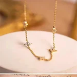 Corrente de clavícula estrelada de luxo leve, banhada a ouro 18K S925, elegância de estrela de alta qualidade, adicione brilho ao seu visual. — foto 7