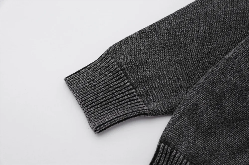 Men's Bf Lazy and Loose Simple Letters Embroidered Knitwear, a comfortable and relaxed sweater perfect for everyday casu — photo 21