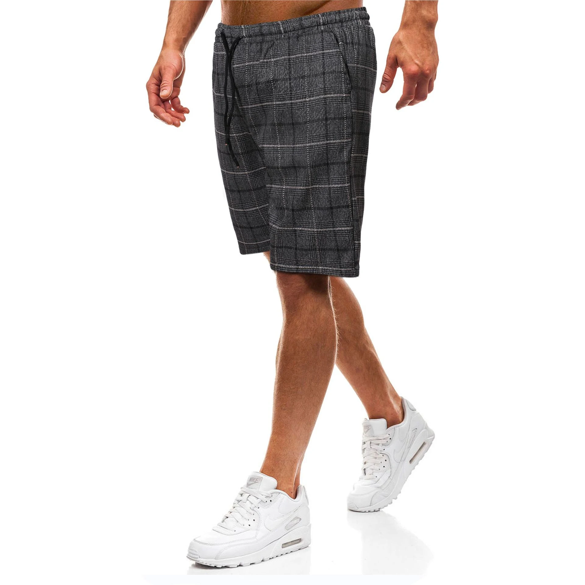 New casual plaid shorts, the perfect pants for a relaxed and stylish look. Comfortable and ideal for everyday wear, offe — photo 9