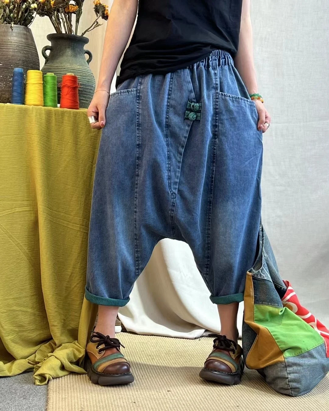 Title 4, Art Frog Button Loose Large Jeans. Experience c...