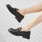 One-legged Casual Lady's Small Leather Shoes College Style. Comfortable and stylish, perfect for everyday wear and campu — photo 3