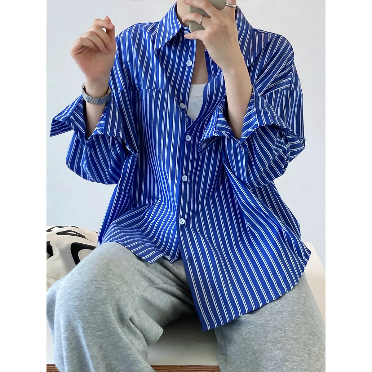 Loose Bf Lapel Long Sleeve Shirt with Large Pocket. Comfortable and stylish, perfect for casual wear and everyday outfit — photo 3