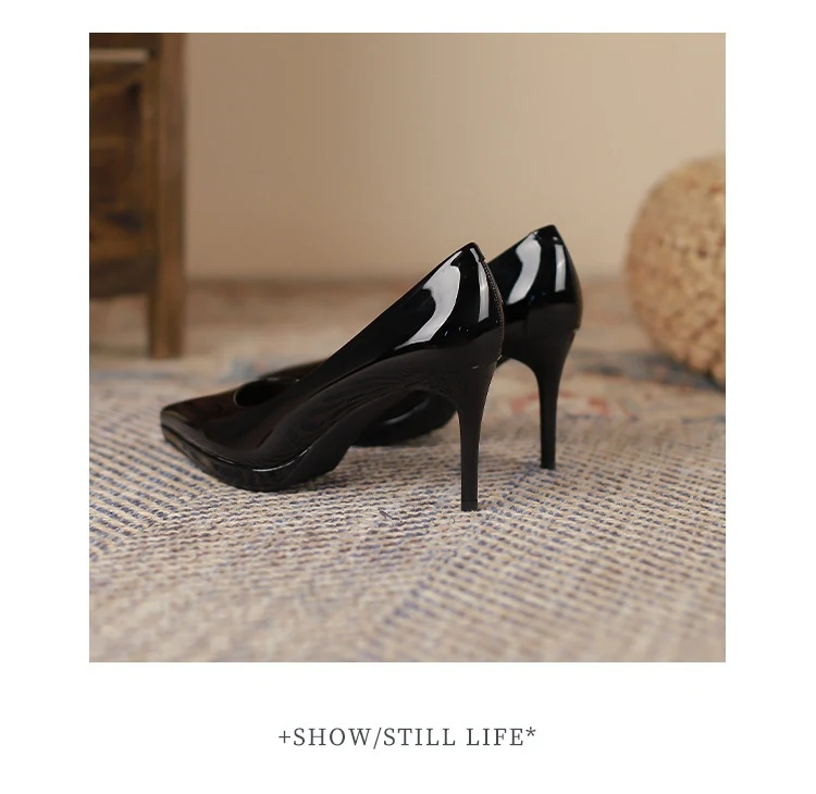 Title 21, Pointed stiletto heel low-cut high heels for a ...
