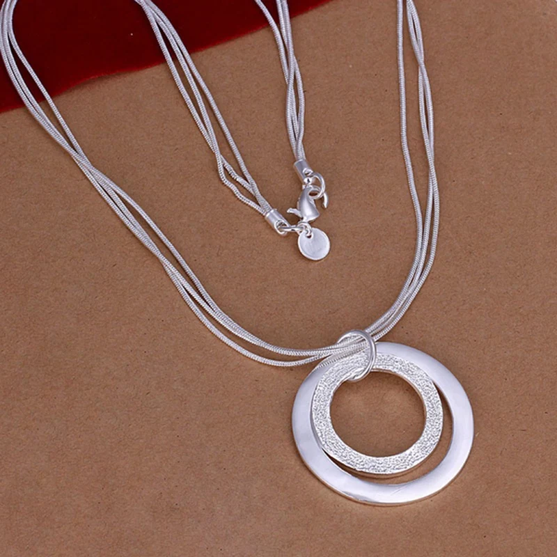 Title 3, Dubbele Sand O Ketting Twee-delige Set. Een sti...