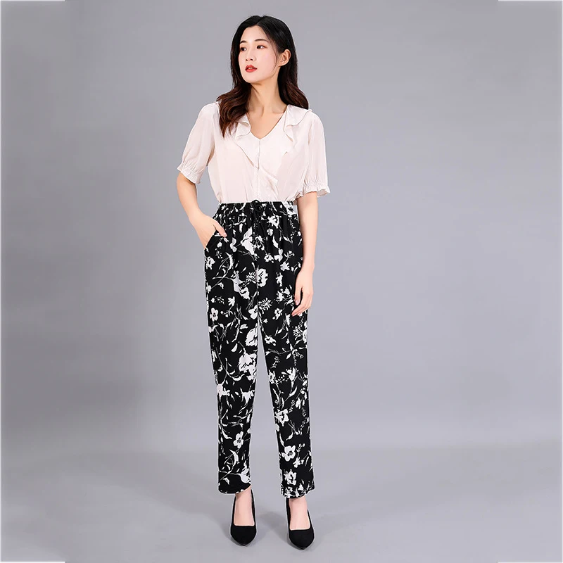 Title 3, Ladies printed casual pants for ultimate comfor...