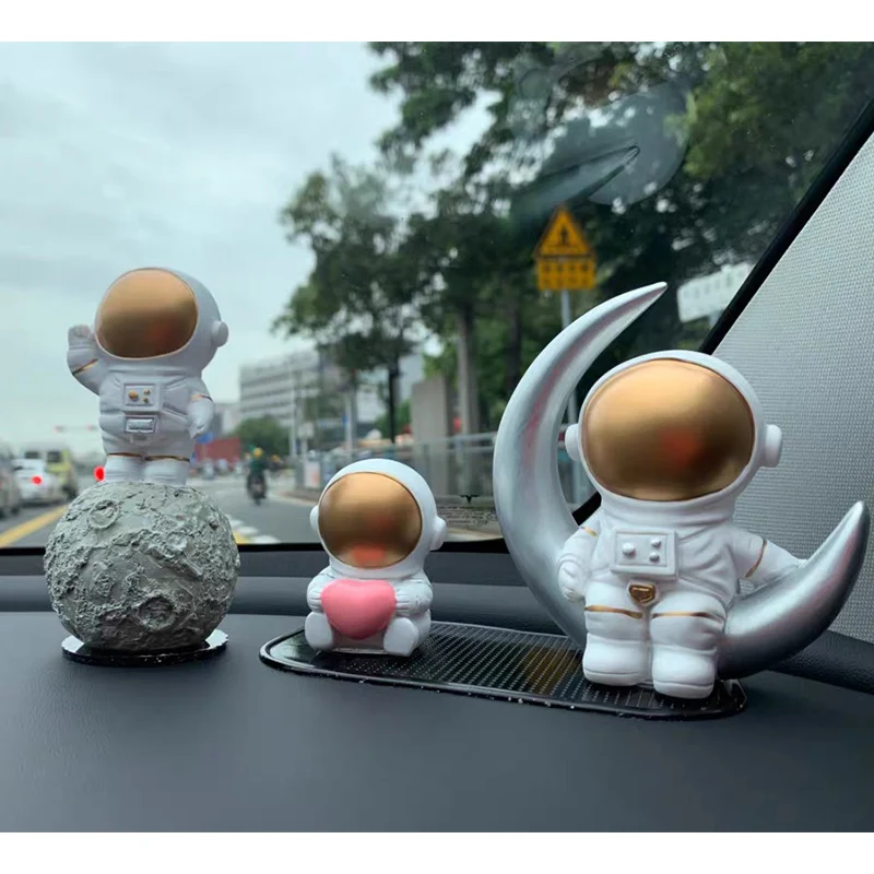 Title 4, Ornamenti Piccoli per Auto Modello Astronauta S...