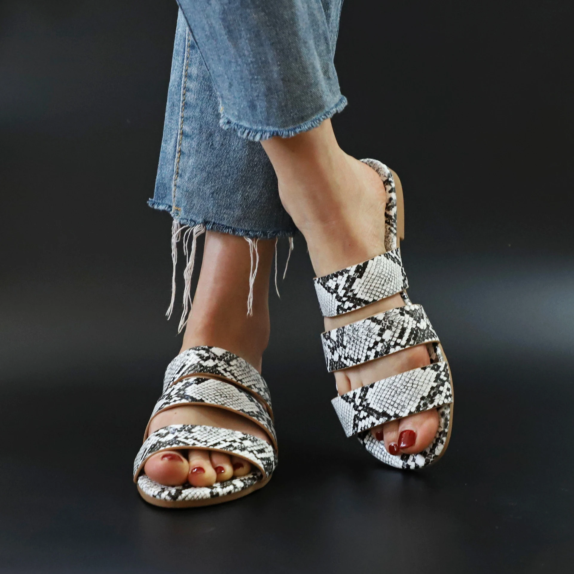 Title 4, Flat snakeskin slippers for women, ultimate com...