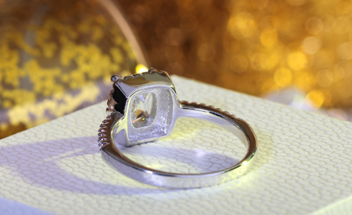 Title 5, Anel de zircônia com simulação de diamante, bri...
