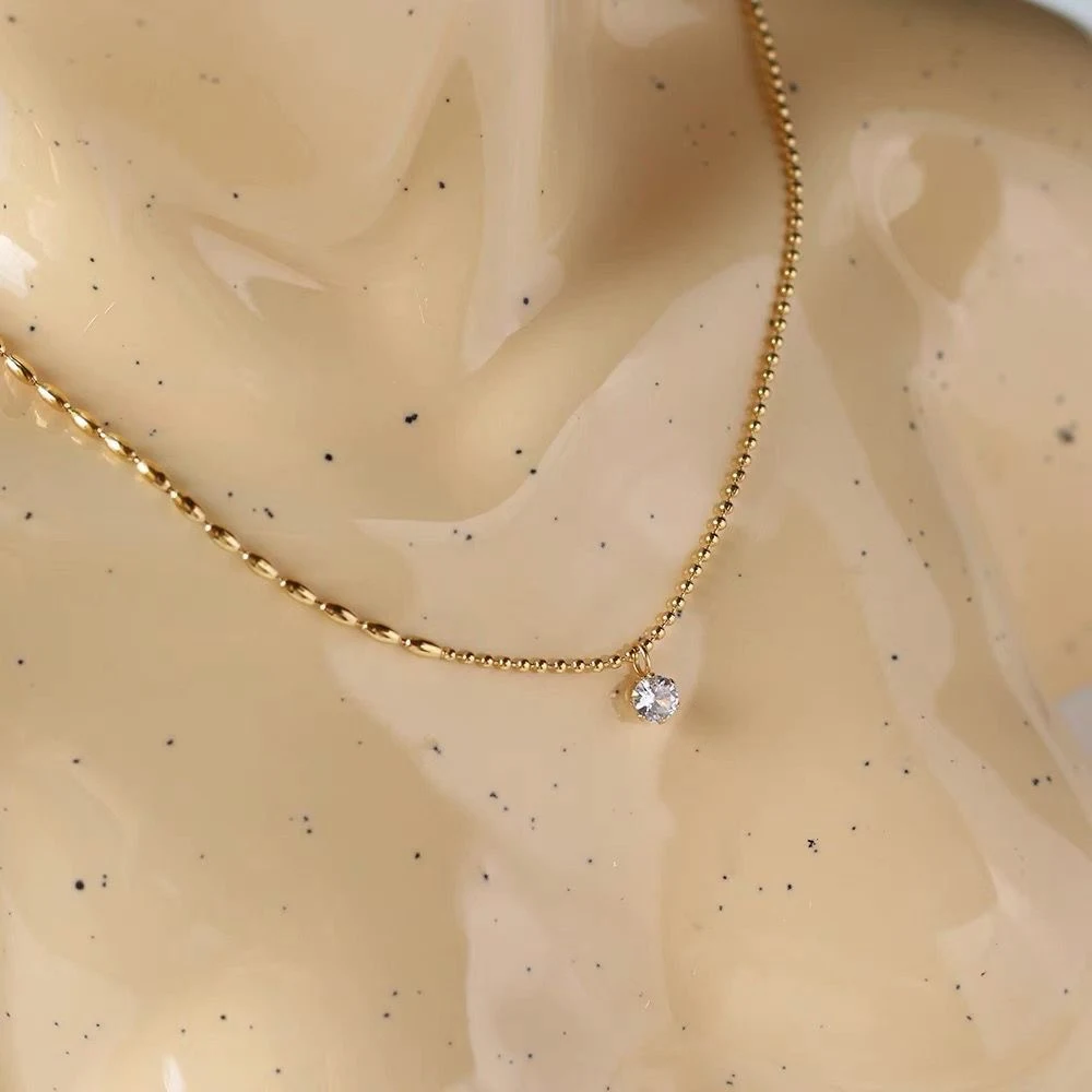Colar simples feminino de aço titânio, elegante e resistente à água. Ideal para uso diário, presente especial, durabilidade e estilo para você. — foto 11