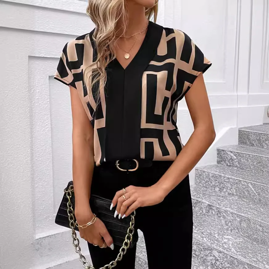 Women's Printed V-neck Shirt — photo 33