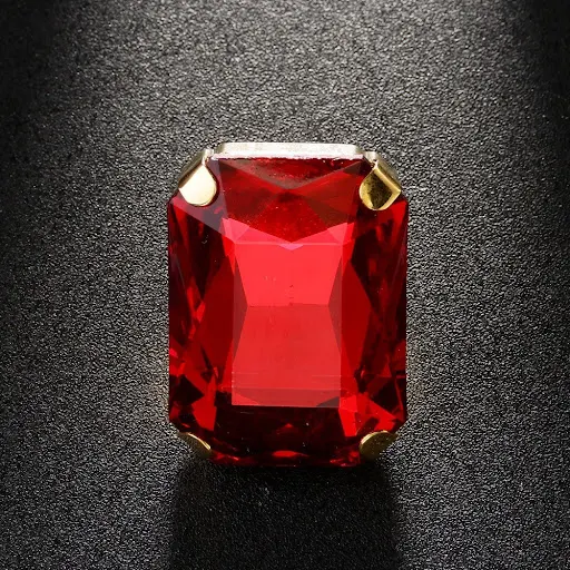 Title 5, Anel feminino retangular de diamante Feng Shui