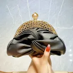 Mini bolso de mano para socialités de alta calidad con incrustaciones de diamantes. Imprescindible para eventos elegantes, sofisticación a tu alcance. — foto 5