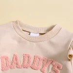 Kinder meisjes set, geborduurde letter trui met ruches mouwen, broek, schattige en comfortabele outfit voor baby's. — foto 14