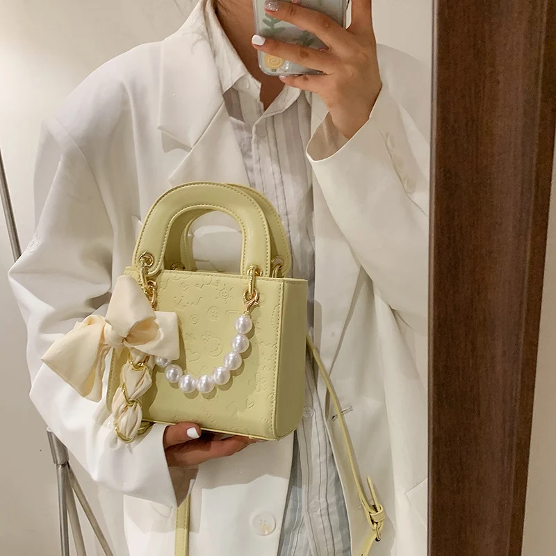Title 1, Borsa da donna con perle a una spalla, stile oc...