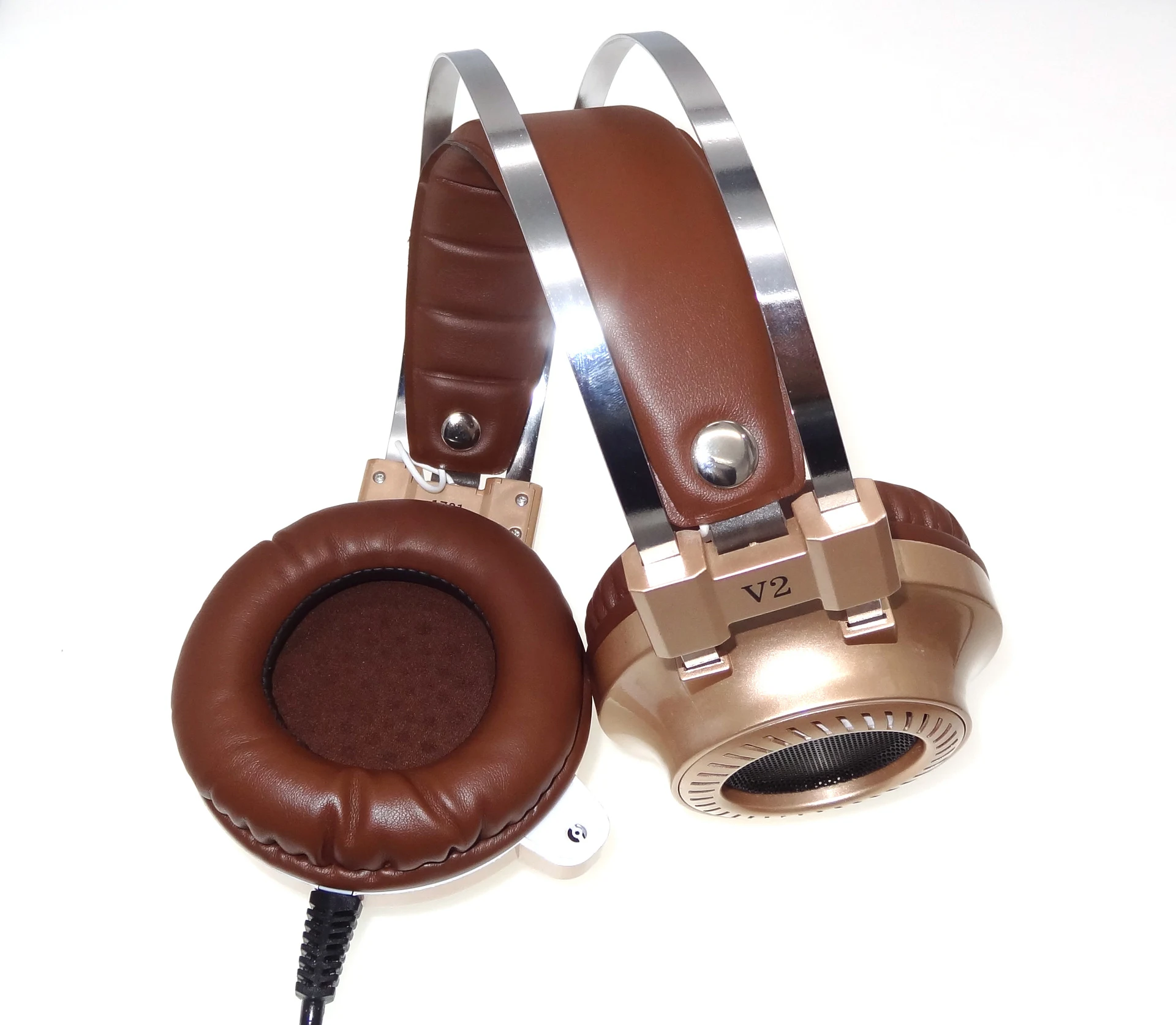 Title 3, Wear A Dual Steel Bow Metal USB Plug For Gaming...