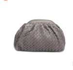 Bolsa mensageiro fashion europeia e americana, um ombro, rede tecida, modelo nuvem de celebridade, clutch. Leve seus pertences com elegância e estilo. — foto 1