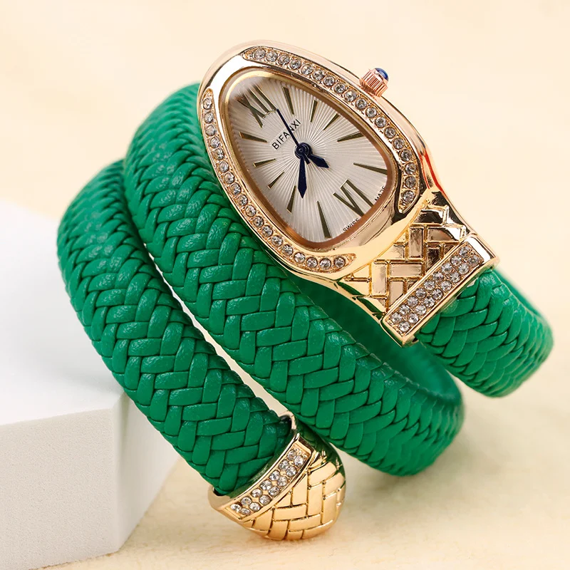 Relógio de quartzo criativo e com personalidade para mulheres. Um acessório de moda que combina estilo e originalidade, perfeito para expressar você. — foto 11