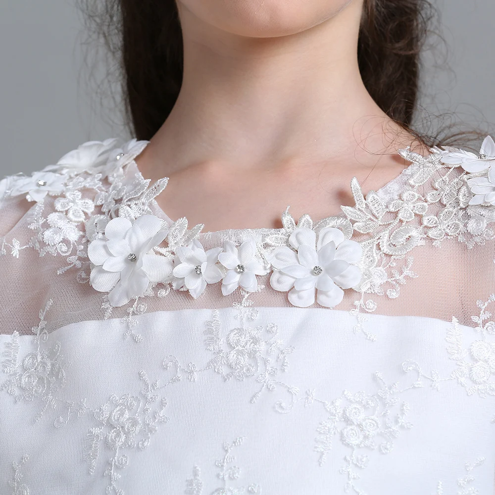 Vestido de noiva longo com costas vazadas e pétalas para crianças. Conforto e elegância para casamentos e eventos especiais, perfeito para meninas. — foto 3
