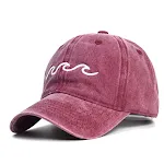 Boné Old Dad de Algodão Lavado com Estampa. Conforto e estilo casual para uso diário, respirável e perfeito para um visual descontraído e moderno, ideal para o sol. — foto 2