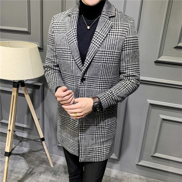 Long wool gentleman coat. Timeless elegance and superior warmth. A perfect coat for the modern man seeking style and com — photo 1