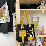 Bolsa mensageiro de lona feminina Niche Ins casual e versátil. Ideal para uso diário, combinando com tudo e oferecendo praticidade e estilo. — foto 5