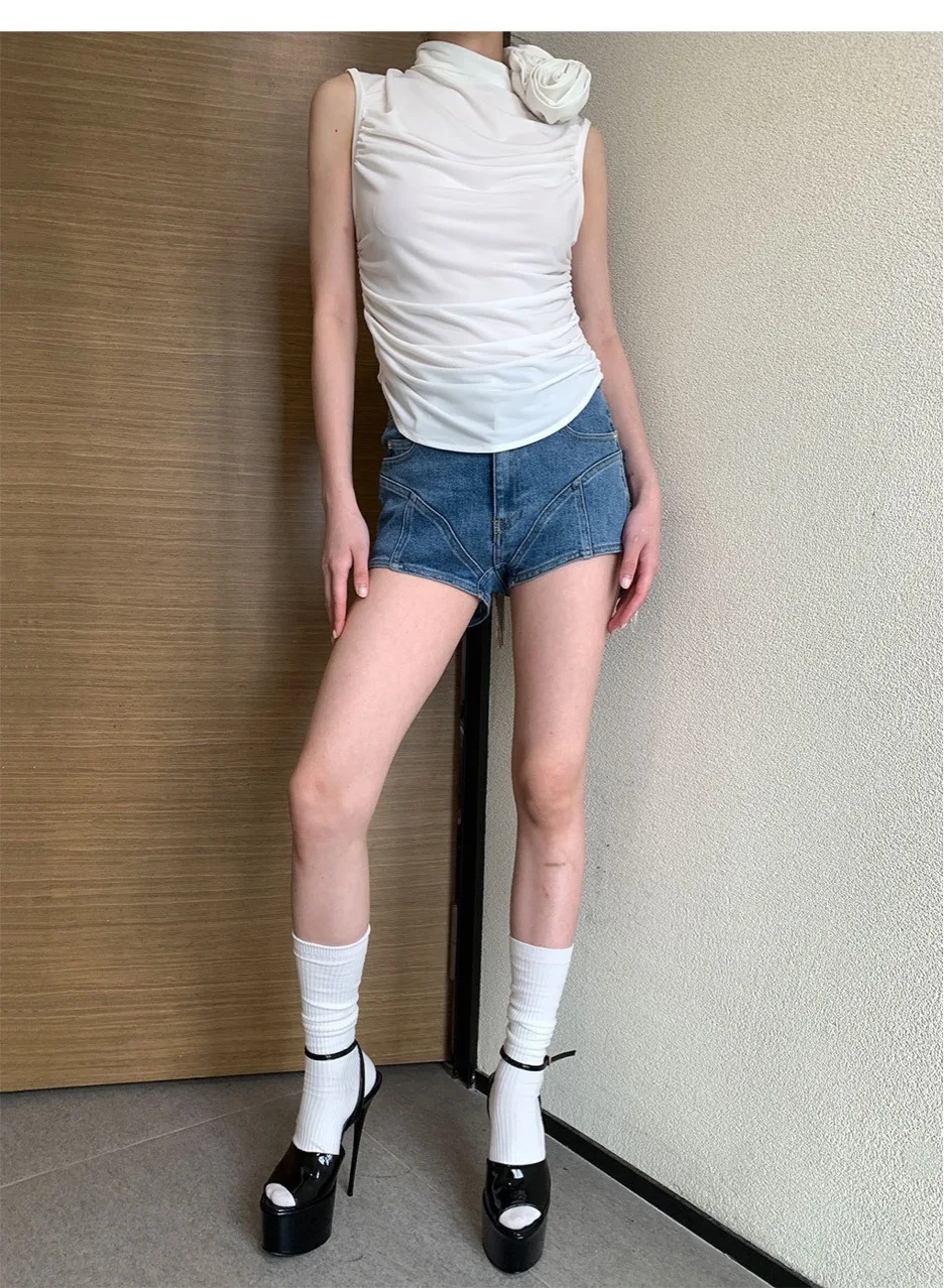 Dames denim shorts met strass, kwastjes en kettingsteken, stijlvol en trendy, perfect voor een casual en opvallende zomerlook. — foto 10