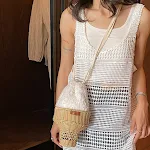 Bolsa de palha artesanal de rattan com cinto de tração para tecelagem. Ideal para compras, praia e estilo boho, leve e durável. — foto 7