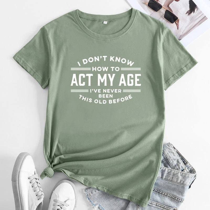 Title 18, Camiseta feminina com estampa de letras, gola r...