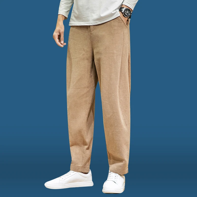 Heren linnen broek in Chinese stijl voor lente en zomer. Ademend, lichtgewicht en comfortabel. Perfect voor warme dagen. Stijlvolle en praktische look. — foto 4