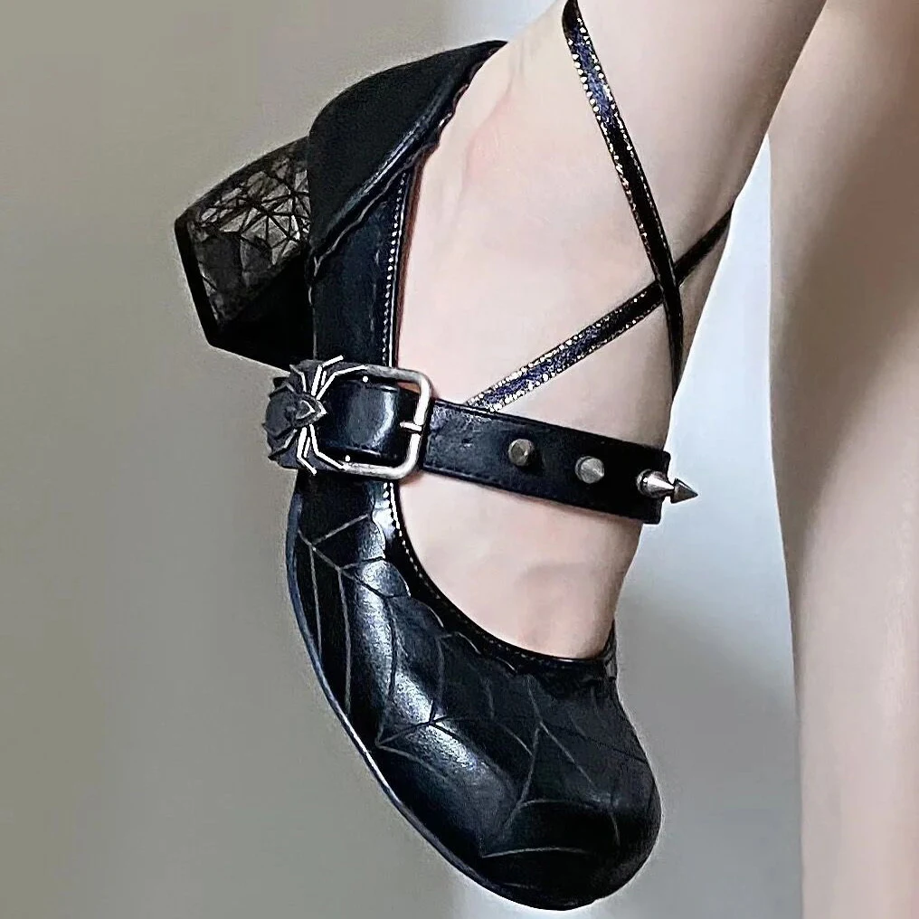 Sapatos Mary Jane de salto grosso femininos com salto transparente e rebites, perfeitos para um visual moderno e estiloso. — foto 3