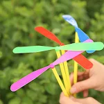 Grande Libélula de Bambu Brinquedo Clássico Nostálgico Voe Alto e Divirta-se ao Ar Livre com Este Brinquedo Simples e Encantador Ideal para Todas as Idades — foto 5