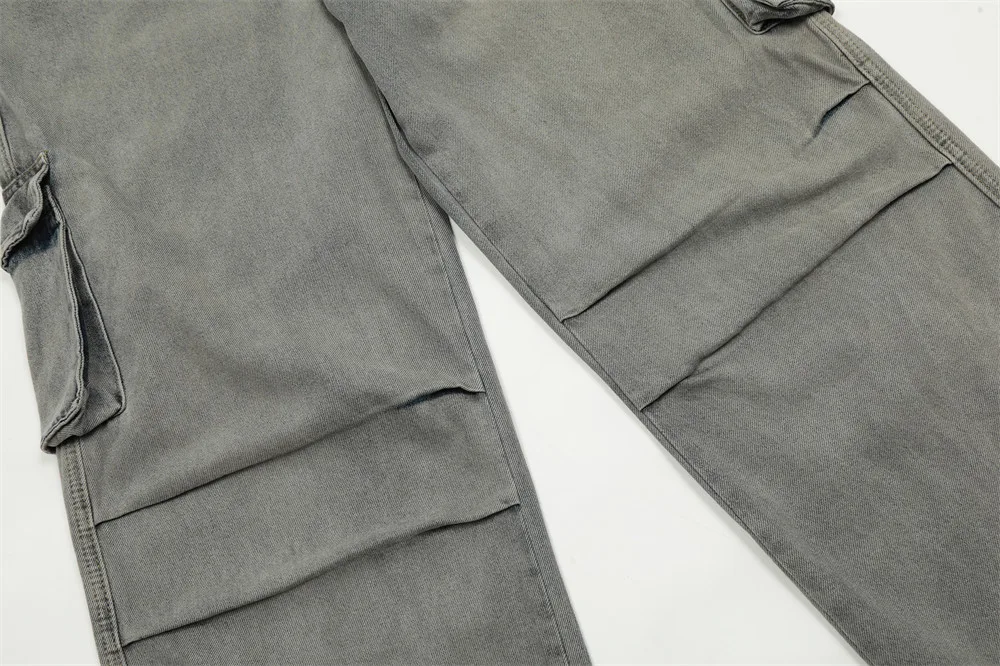 Men's Retro Loose Multi-pocket Wide-leg Trousers. Comfortable and stylish for everyday wear with ample storage and a rel — photo 18