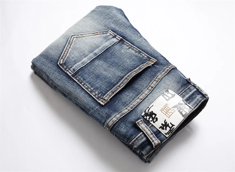 Title 4, Skinny stretch jeans voor heren met borduursels...