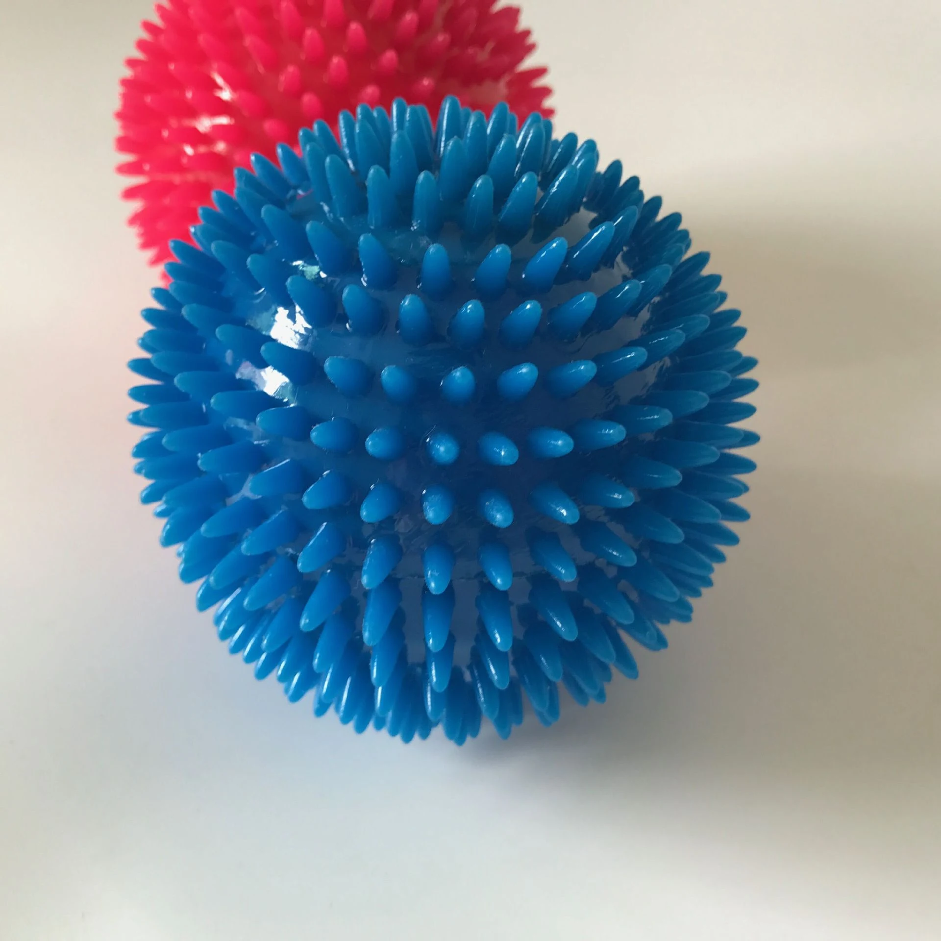 Large Dog Vocal Toy Ball Spiked Massage Bouncy Ball Interactive Fun and Relief for Big Dogs Stress-Relieving Playtime — photo 5