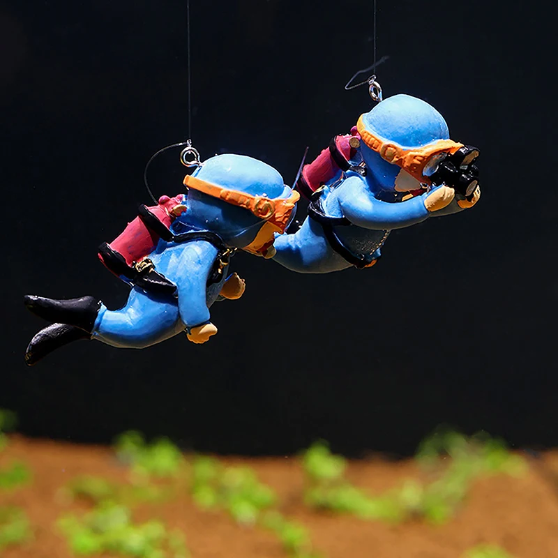Title 2, Diver Submerged Floating Fish Tank Aquarium Per...