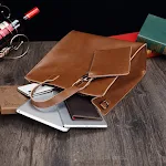 Bolsa Tote Masculina Retro Couro PU Crazy Horse Resistente e Espaçosa Ideal para Trabalho e Dia a Dia Design Clássico e Grande Capacidade Funcional — foto 12