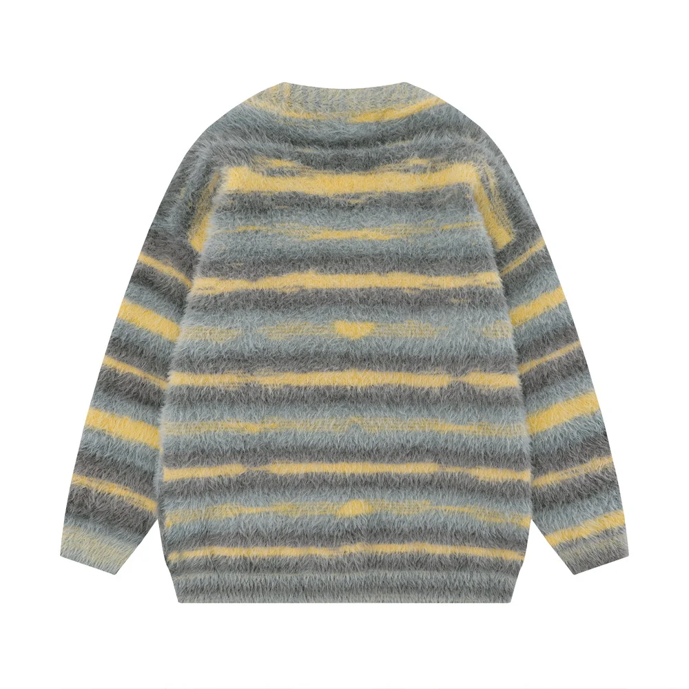 Fashionable Knitted Men's Sweater Coat, providing warmth and style for colder weather. Versatile design ensures comfort — photo 11