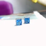 Brincos de topázio azul simples e naturais Asche prata 925 incrustada, perfeitos para adicionar um toque de cor e sofisticação. — foto 2