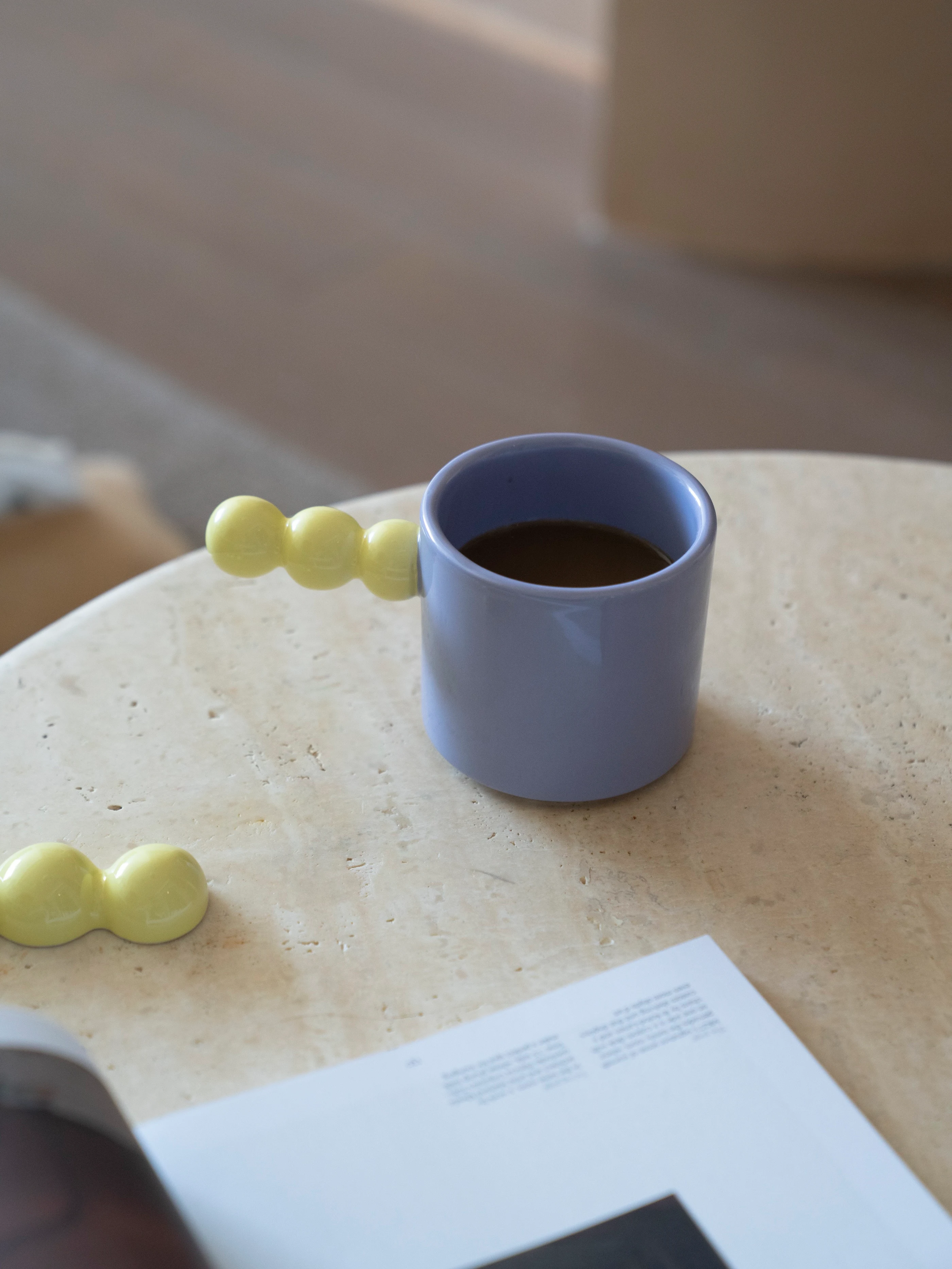 Title 3, Two-color Straight Bead Coffee Cup Ins Style, a...