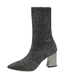 Botas femininas de salto alto e cano médio com bico fino, perfeitas para um look moderno e elegante, ideal para diversas ocasiões. — foto 3